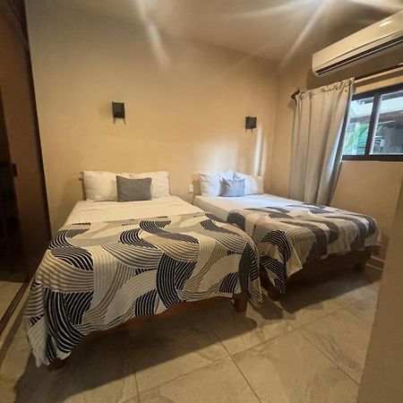 הולבוקס איילנד Suites Villas El Jardin מראה חיצוני תמונה